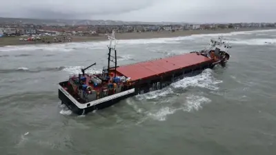 Karadeniz'de Korku Dolu Anlar: Sakarya Açıklarında Kuru Yük Gemisi Karaya Oturdu, 8 Mürettebat İçin Zamanla Yarış