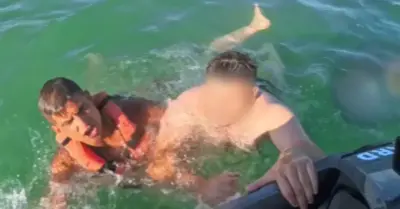 Karasu Sahilinde Boğulma Tehlikesi Atlatan Vatandaşın Cankurtaranlara İlginç Ricası