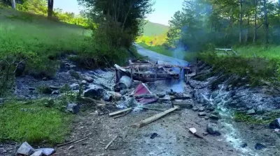 Kastamonu'da Park Halindeki Karavan ve İş Makinesi Alevlere Teslim Oldu: Kundaklama Şüphesi