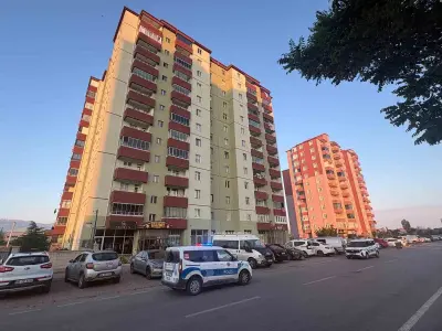Kayseri'de Evinde Ölü Bulunan 39 Yaşındaki Muhammet C.'nin Gizemli Ölümü