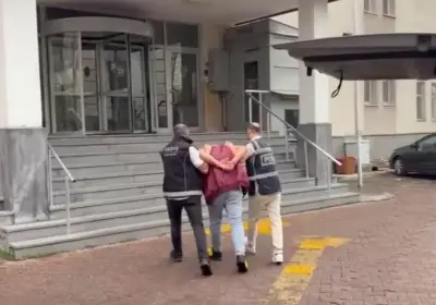 Kayseri'de 'Silahla Tehdit' Suçundan 17 Yıl Hapis Cezası Bulunan Firari Yakalandı