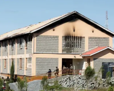 Kenya'da Kız Okulunda Yurt Yangını: En Az 16 Öğrenci Hayatını Kaybetti
