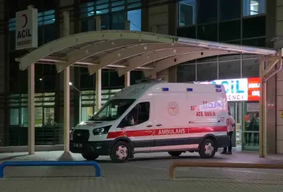 Kırıkkale Yahşihan'da Bıçaklı Kavga: İki Arkadaş Ağır Yaralı