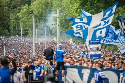 Kraliyet Mavililer Geri Döndü! Kenan Karaman'dan Tarihi Golle Bundesliga Bileti