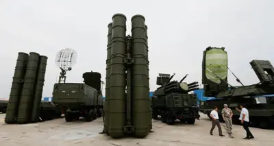 Kremlin'den S-400 Açıklaması: Türkiye ile Üçüncü Ülke Satışı Görüşmeleri Devam Ediyor