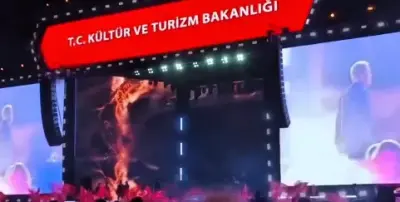 Kültür ve Turizm Bakanlığı Festivalinde 'Cumhurbaşkanı İmamoğlu' Sloganları: Eskişehir'de Siyasi Gerilim