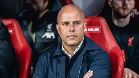 Liverpool teknik direktörü Arne Slot ayrılık haberi