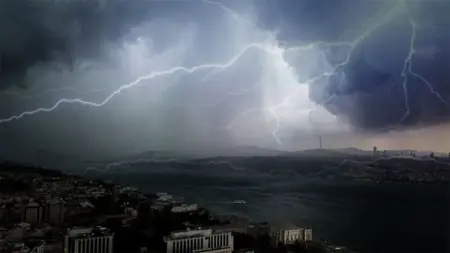 Marmara Bölgesi'nde Şiddetli Sağanak Yağış Uyarısı