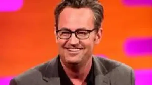 Matthew Perry'nin asistanı Kenneth Iwamasa mahkeme çıkışında