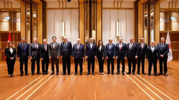 TCMB Başkanı Fatih Karahan ve TKBB Yönetim Kurulu üyeleri toplantıda