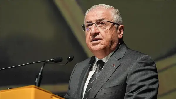 Milli Savunma Bakanı Yaşar Güler Sıfır Atık Forumu 2026'da konuşurken