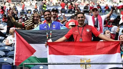 Mısır Milli Takımı'nın Dünya Kupası Dönüşünde Filistin Bayrağı Mesajı