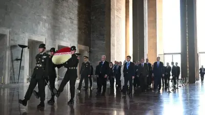 NATO Daimi Temsilcileri Heyeti Anıtkabir'i Ziyaret Etti
