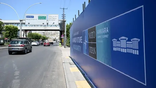NATO liderlerinin Ankara'da düzenlenen 36. Zirve'de bir araya geldiği fotoğraf.