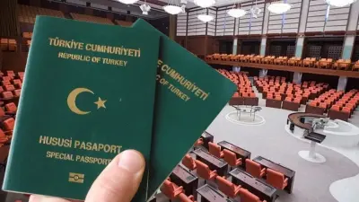 Öğretmenlere Yeşil Pasaport Hakkı Yeniden Gündemde: TBMM'ye Sunulan Kanun Teklifi Detayları Açıklandı
