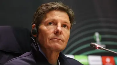 Oliver Glasner'den Arda Turan'a Övgü: 'Harika Bir İş Çıkardığı Kesin'