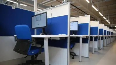 ÖSYM'den Hafta Sonu İki Elektronik Yabancı Dil Sınavı: Binlerce Aday Ter Dökecek