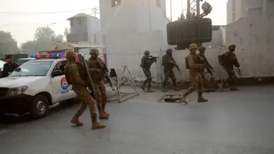 Pakistan'da Karakol Saldırısı: Üç Polis Hayatını Kaybetti