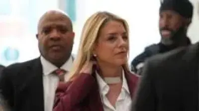 Pam Bondi, Epstein Dosyaları Konusunda Kongre'de Savunma Yaptı