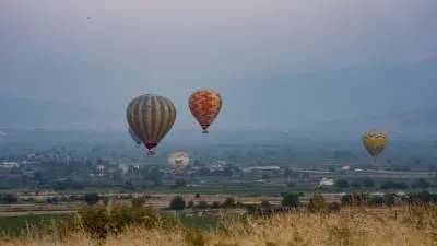 Pamukkale Turizmi Günün Her Saatine Yayılıyor: Balonlar Gökyüzünü, Gece Müzeciliği Tarihi Aydınlatıyor