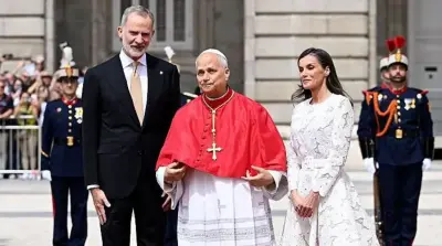 Papa Leo XIV İspanya'da Barış ve Göçmen Desteği Vurgusuyla Karşılandı