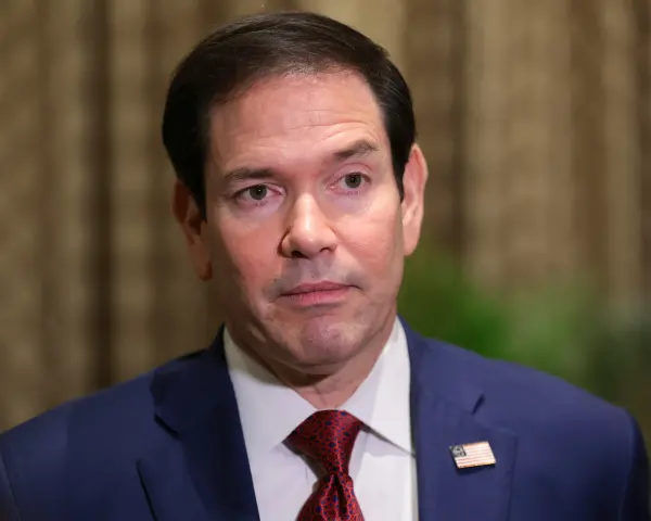 ABD Senatörü Marco Rubio'nun Küba politikası hakkında konuştuğu bir basın toplantısı.