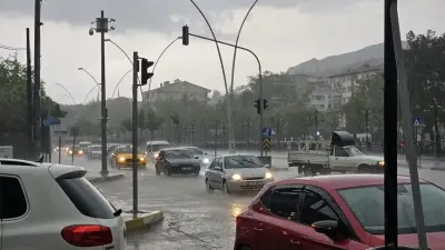 Sağanak ve Dolu Çankırı ve Bolu'da Hayatı Felç Etti