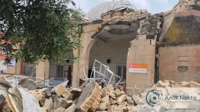 Şanlıurfa'da Fırtına: Evler, İş Yerleri ve Araçlar Hasar Gördü, 1 Kişi Hayatını Kaybetti