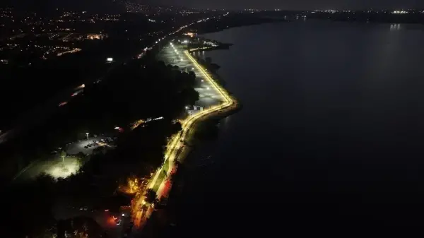 Sapanca Gölü kıyısındaki yeni Sapanca Park projesinin tamamlanan ilk etabı