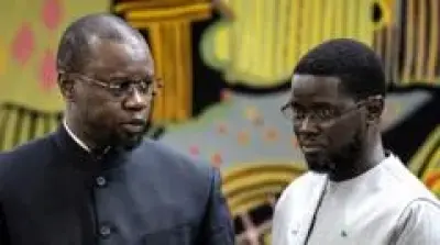 Senegal'de Cumhurbaşkanı Faye, Başbakan Sonko'yu Görevden Aldı