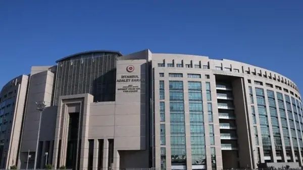 İstanbul Adliyesi önünde finansal suçlar soruşturması