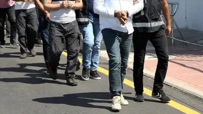 Siber Dolandırıcılık Gelirlerini Aklayan Şebekeye 16 İlde Dev Operasyon: 20 Şüpheli Yakalandı