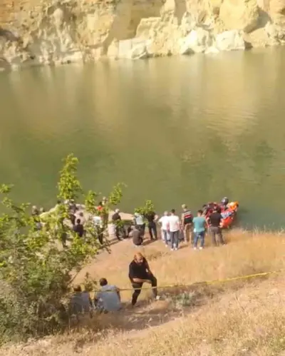 Siirt'te Botan Çayı'nda Kaybolan 17 Yaşındaki Genci Arama Çalışmaları Sürüyor