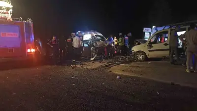 Sivas'ta Kanlı Kaza: 8 Yaralı, 4'ü Ağır Durumda