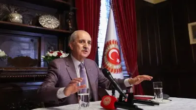 TBMM Başkanı Numan Kurtulmuş, İtalya'da bir konferansta konuşma yaparken
