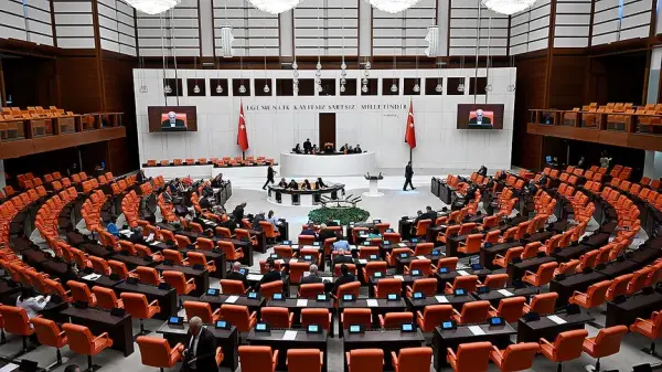 TBMM Genel Kurulu'nda kanun teklifi görüşmeleri.
