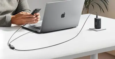 Tek Porttan İki Cihaz! Anker'in Çok Yönlü USB-C Kablosu İndirimle Sadece 15 Dolara Sizin Olabilir
