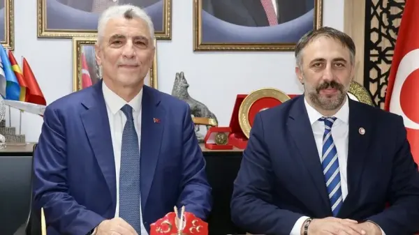 Ticaret Bakanı Ömer Bolat Artvin Valiliği ziyaretinde konuşma yaparken