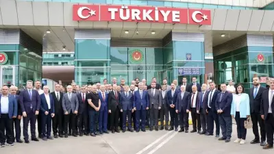 Ticaret Bakanı Bolat'tan Sarp Sınır Kapısı Açıklaması: Asya'ya Açılan Kritik Koridor