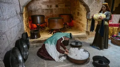 Topkapı Sarayı Harem'inde 'Kadınefendiler ve Cariyeler Taşlığı' Ziyarete Açıldı