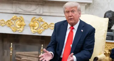 Trump Duyurdu: Hürmüz Boğazı'nda 200'den Fazla Ticari Geminin Güvenli Geçişi Sağlandı