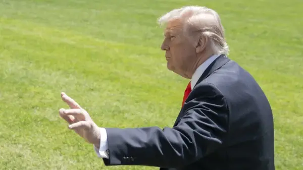 Donald Trump mali beyan belgeleri ve borsa grafikleri