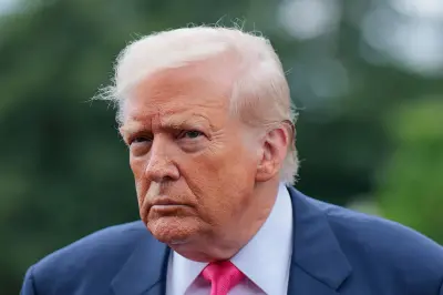 Trump, Yapay Zeka Güvenlik Emirnamesini Geciktirdi: 'Liderliğimizin Önüne Geçmesini İstemiyorum'