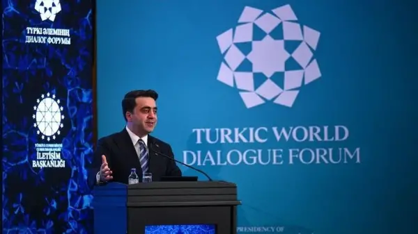 Türk Dünyası Diyalog Forumu kapsamında Küresel Ağ, Ortak Kimlik: Türk Dünyası Diasporası paneli katılımcıları