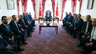 Türk Futbolunun Zirvesi Dolmabahçe'de: Cumhurbaşkanı Erdoğan'dan Dört Büyük Kulüp Başkanlarına Kritik Kabul