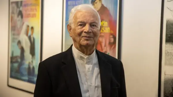 Prof. Dr. Süleyman Saim Tekcan'ın eserlerinden bir seçki veya bir portresi