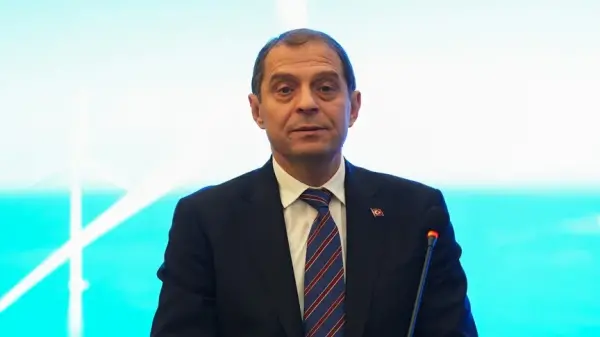 Brüksel'deki uluslararası enerji panelinde konuşmacılar