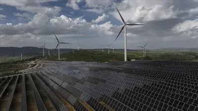 Türkiye'nin Enerji Dönüşümünde Yeni Zirve: 2025'te Devreye Alınan Kapasitenin Tamamı Yenilenebilir Kaynaklardan