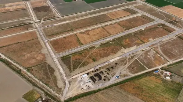 Kınık Organize Tarım Bölgesi'nde yüksek güvenlikli tıbbi kenevir üretim alanı