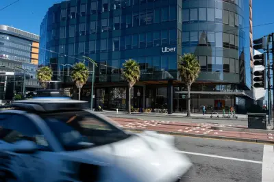 Uber'den Otonom Araç Sektörünü Sarsacak Strateji: Milyonlarca Sürücü 'Sensör Ağına' Dönüşüyor!